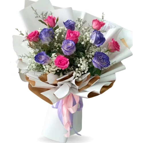 Bouquet of violet and pink roses Bouquet of violet and pink roses